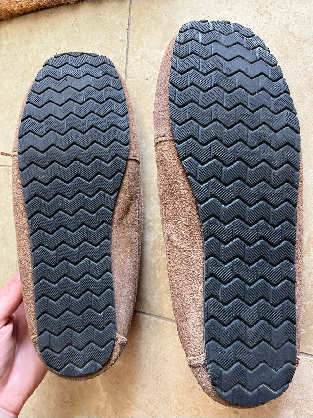 Minnetonka Brown Suede Moccasin Slippers with Leather Bow. Like new condition.